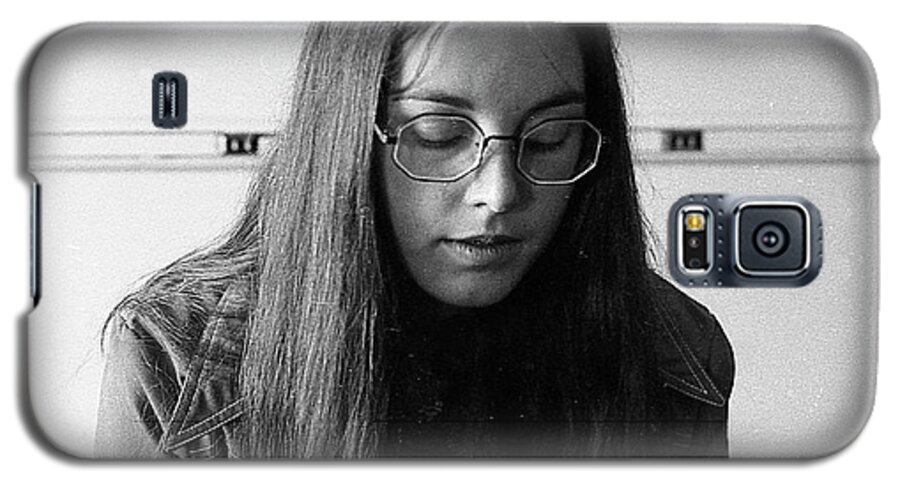 Brown University Galaxy S5 Case featuring the photograph College Student with Octagonal Eyeglasses, 1972 by Jeremy Butler