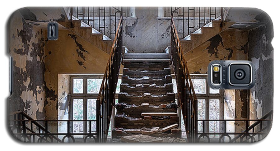 Urban Galaxy S5 Case featuring the photograph Creepy Abandoned Stairs by Roman Robroek