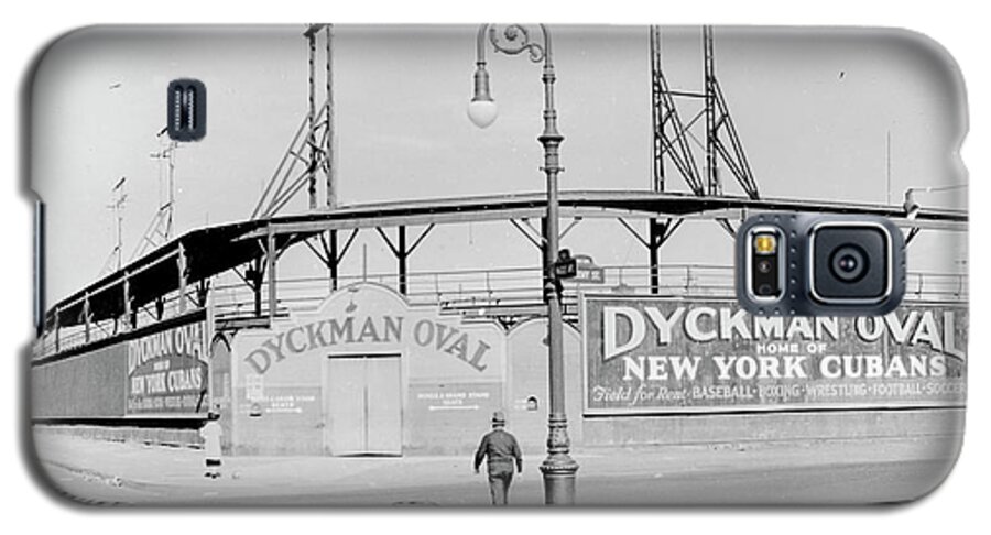 Dyckman Oval Galaxy S5 Case featuring the photograph Dyckman Oval by Cole Thompson