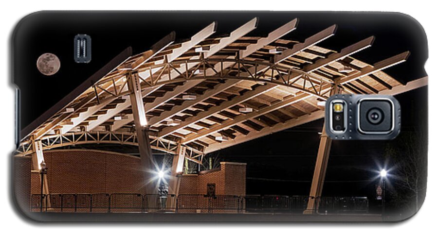 Evans Towne Center Park - Augusta Ga - Lady Antebellum Pavilion - Evans Georgia Galaxy S5 Case featuring the photograph Evans Towne Center Park - Augusta GA by Sanjeev Singhal