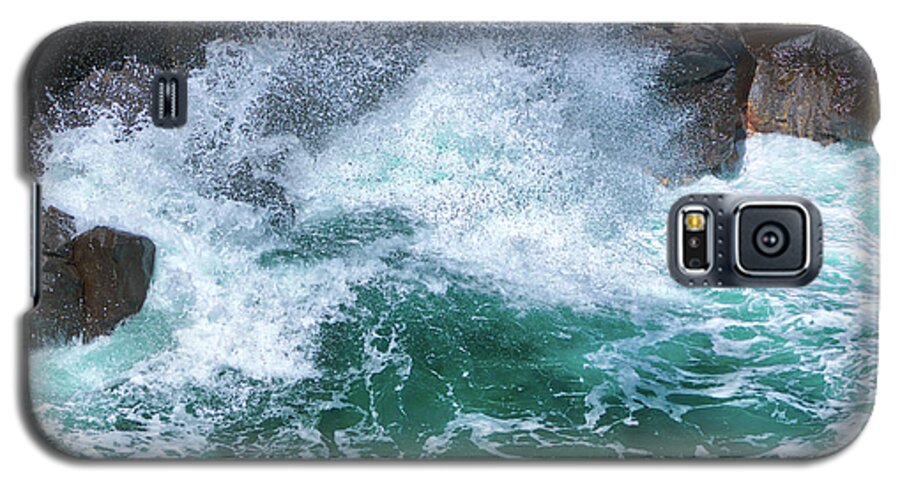 Beach Galaxy S5 Case featuring the photograph Hawaii's ocean wave crashing on the lava shore. by Laurent Lucuix