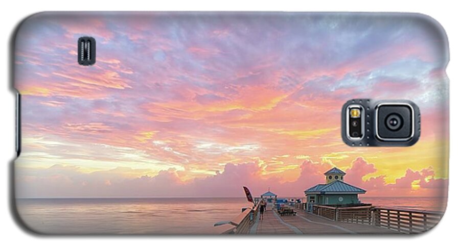 Beach Galaxy S5 Case featuring the photograph Juno Beach Pier Sunrise by Steve DaPonte