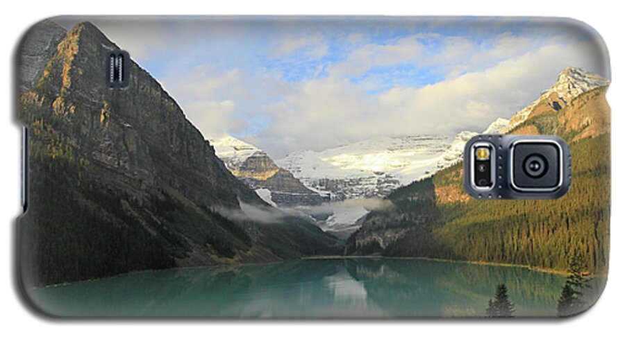 Banff Galaxy S5 Case featuring the photograph Lake Louise at Dawn by Paula Guttilla