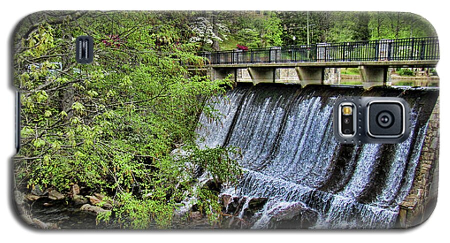 Lake Susan Galaxy S5 Case featuring the photograph Lake Susan Overflow at Montreat by Roberta Byram