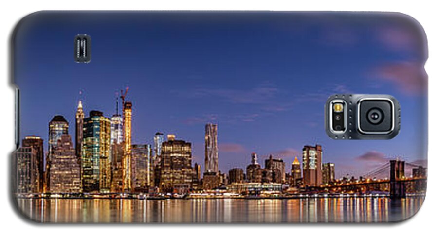 New York. Manhattan Galaxy S5 Case featuring the photograph Manhattan Sunrise by David Downs