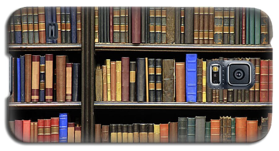 Verwarren Cater gevolgtrekking Old Books On A Library Galaxy S5 Case by Luoman - Photos.com
