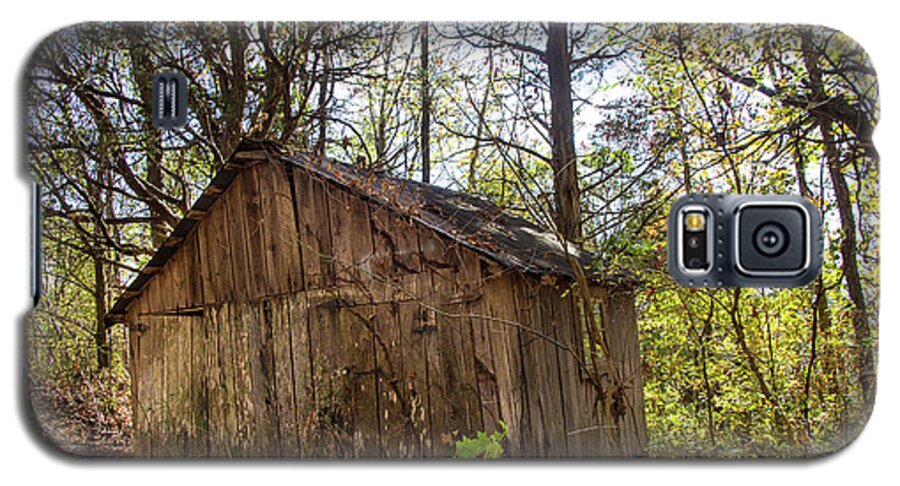 Barn Galaxy S5 Case featuring the photograph Shed in Tennessee by Fred DeSousa