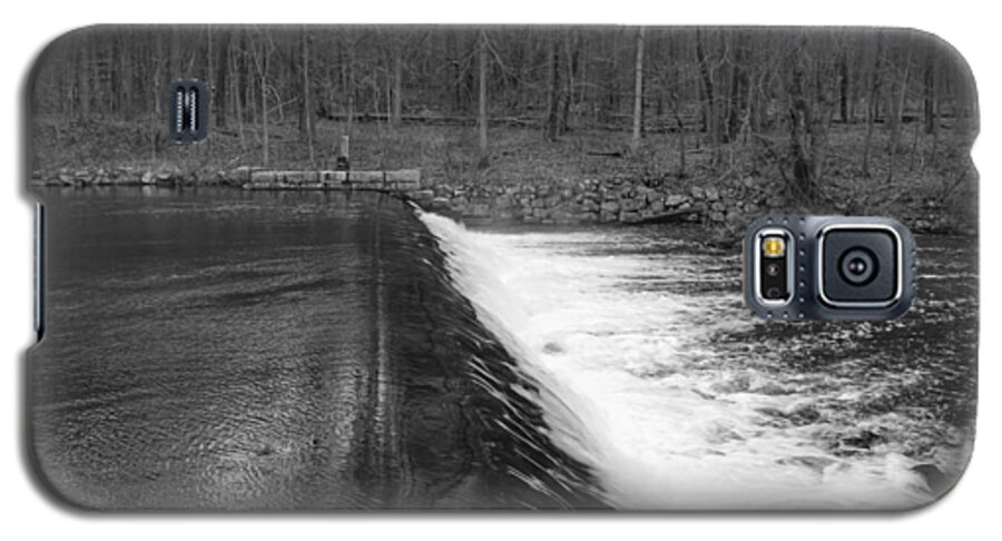 Waterloo Village Galaxy S5 Case featuring the photograph Spillway at Waterloo Village by Christopher Lotito