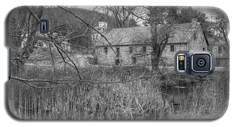 Waterloo Village Galaxy S5 Case featuring the photograph Stone and Reeds - Waterloo Village by Christopher Lotito