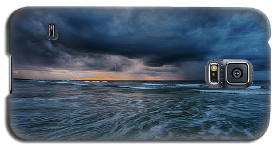 Stormy Galaxy S5 Case featuring the photograph Stormy Morning by David Smith