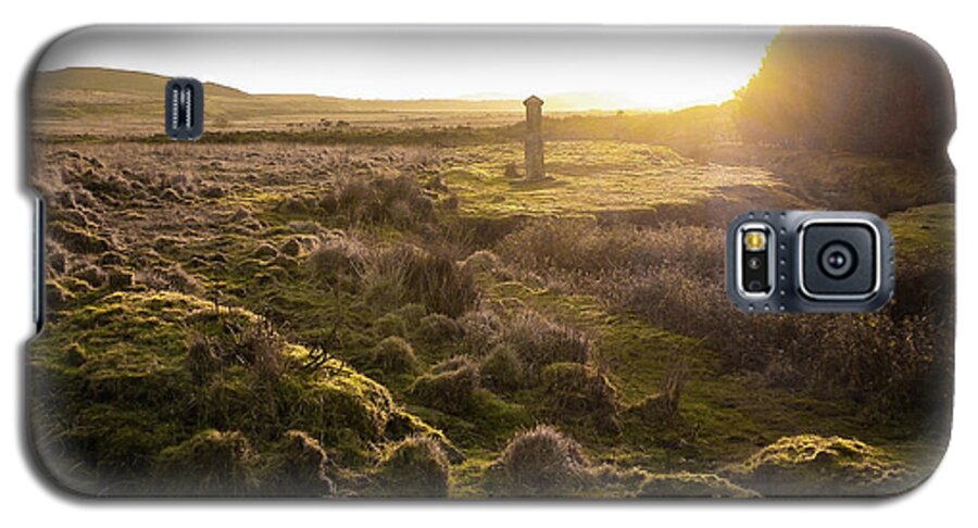 Charlotte Dymond Galaxy S5 Case featuring the photograph Sunset At Charlotte Dymond Murder Memorial Bodmin Moor Cornwall by Richard Brookes