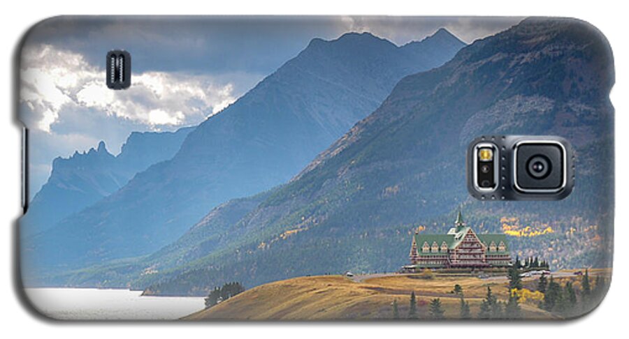 Prince Of Wales Hotel Galaxy S5 Case featuring the photograph The Prince of Wales Hotel Overlooking Upper Waterton Lakes by Tim Kathka
