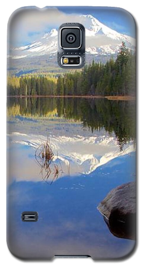 Landscape Galaxy S5 Case featuring the photograph Trillium Lake Morning Reflections by Todd Kreuter