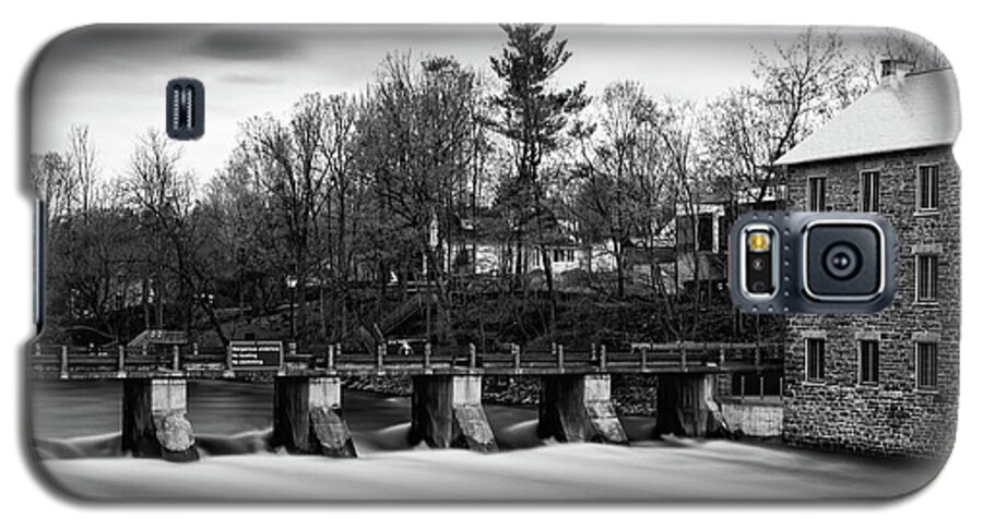 Watson's Galaxy S5 Case featuring the photograph Watson's Mill by M G Whittingham