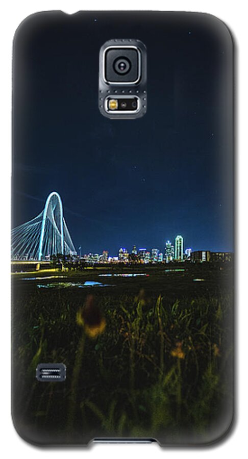 West Galaxy S5 Case featuring the photograph West Dallas Flower by Peter Hull