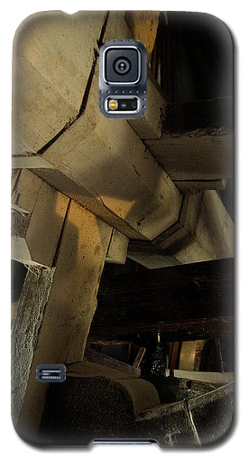Wind Mill Galaxy S5 Case featuring the photograph Antique Windmill Axis and Wheels by Angelo DeVal