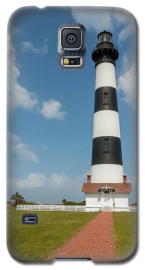 Architecture Galaxy S5 Case featuring the photograph Bodie Island Lighthouse by Liza Eckardt