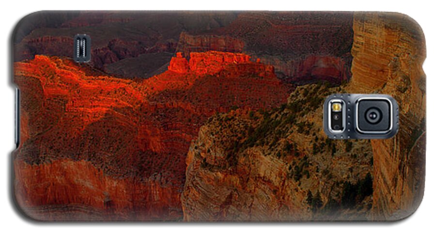 Grand Canyon Galaxy S5 Case featuring the photograph Mather Point Sunset by Stephen Vecchiotti