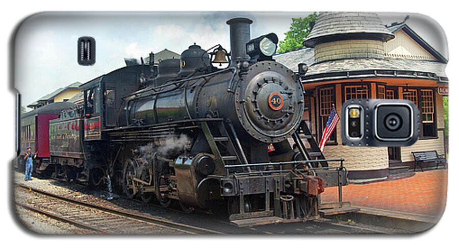 D2-rr-0675 Galaxy S5 Case featuring the photograph New Hope Station by Paul W Faust - Impressions of Light