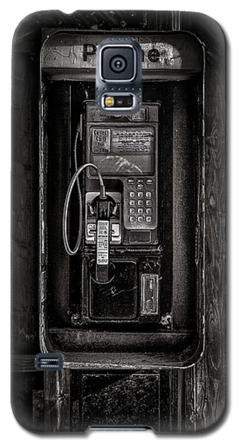 Brian Carson Galaxy S5 Case featuring the photograph Phone Booth No 28 by Brian Carson
