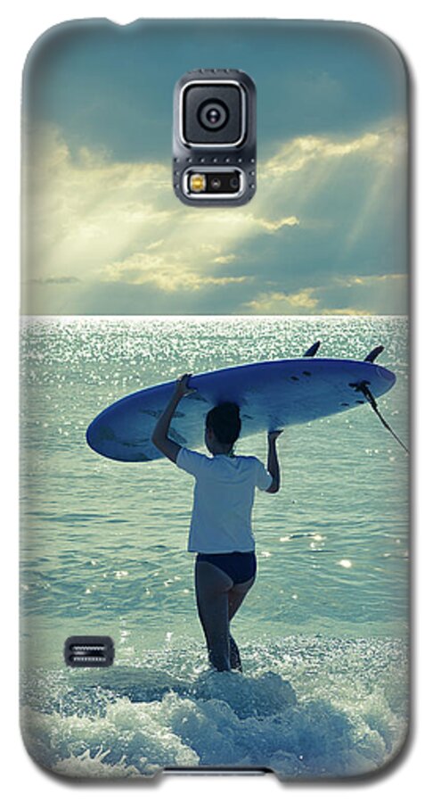 Surfer Galaxy S5 Case featuring the photograph Surfer Girl by Laura Fasulo
