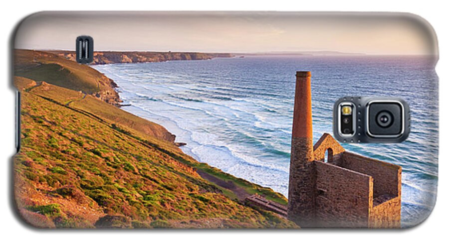 Wheal Coates Galaxy S5 Case featuring the photograph Wheal Coates abandoned cornish tin mine near St Agnes, Cornwall, England by Neale And Judith Clark
