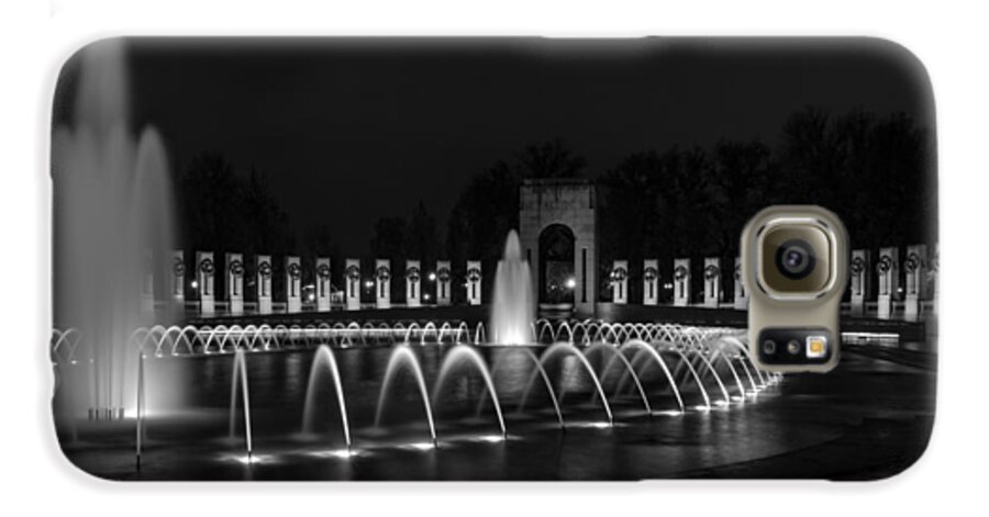 Wwii Galaxy S6 Case featuring the photograph World War II Memorial by Ed Clark