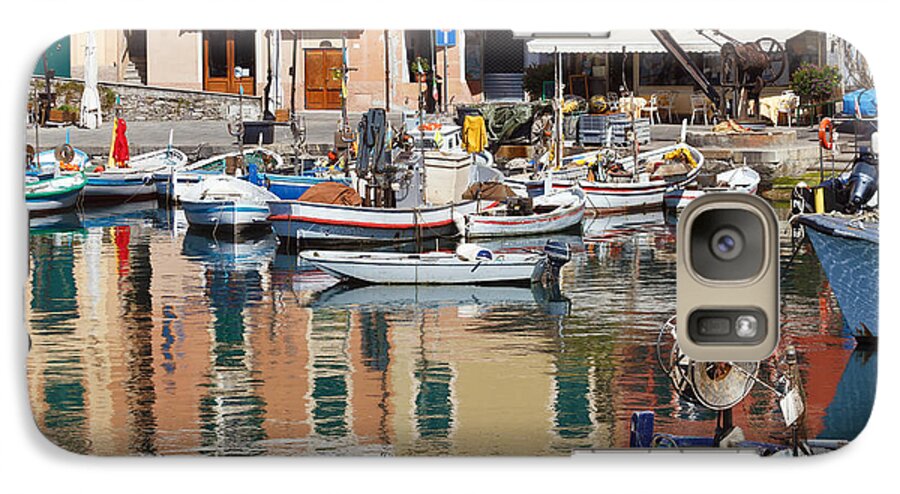Boat Galaxy S7 Case featuring the photograph fishing boats in Camogli #1 by Antonio Scarpi
