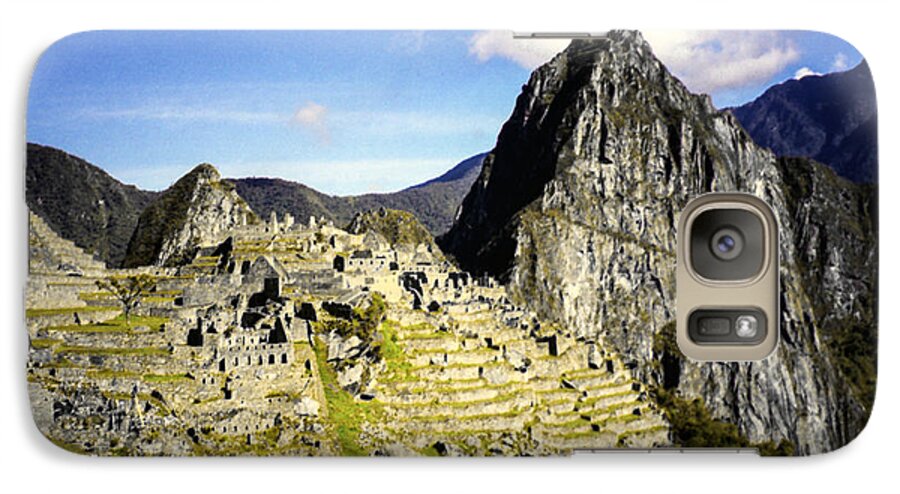 Machu Picchu Galaxy S7 Case featuring the photograph The Lost City by Suzanne Luft