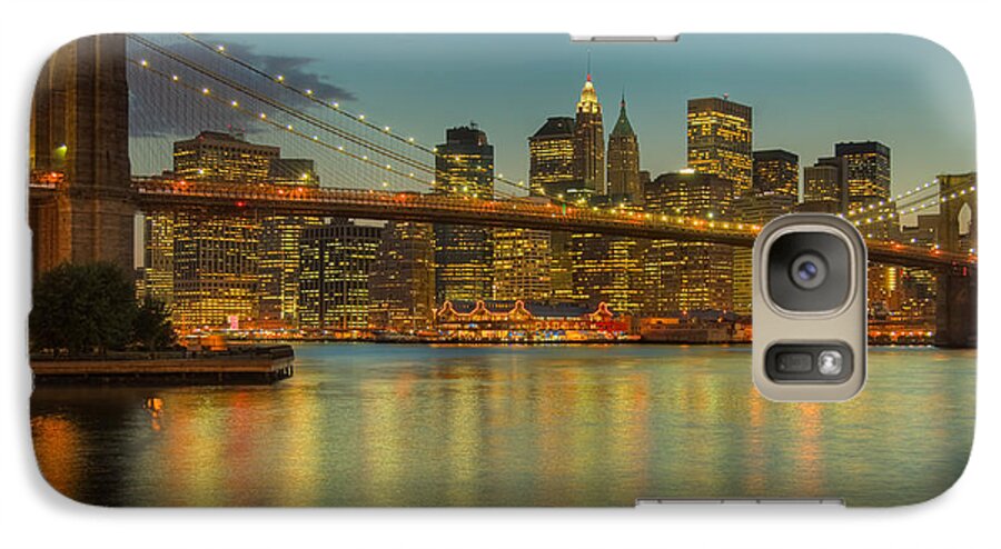 Clarence Holmes Galaxy S7 Case featuring the photograph Brooklyn Bridge Twilight by Clarence Holmes