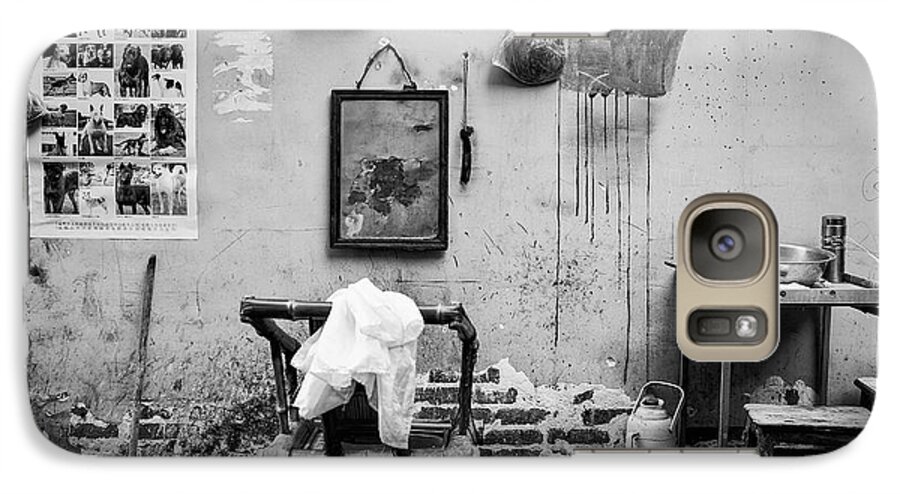 Chengdu Galaxy S7 Case featuring the photograph Chengdu Street Barber by Dean Harte