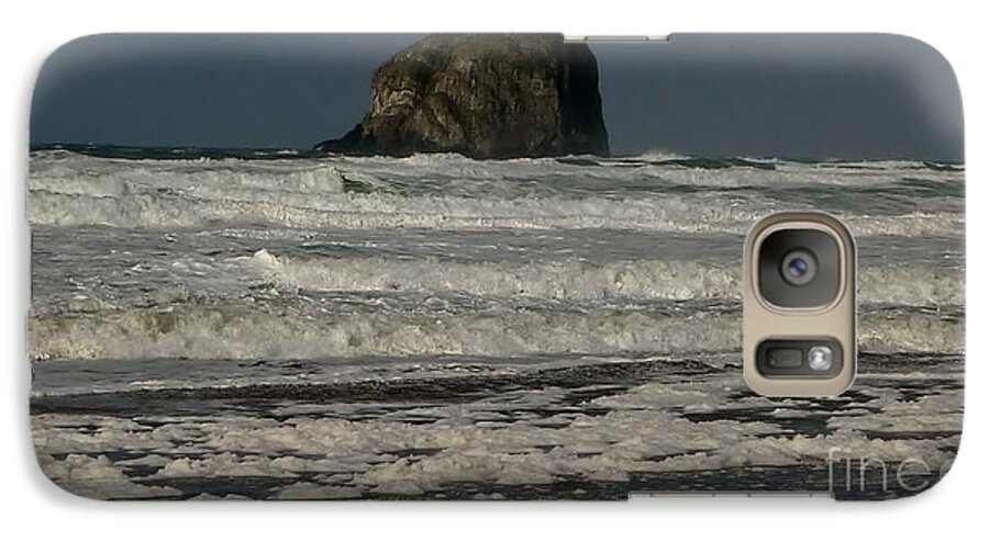 Waves Galaxy S7 Case featuring the photograph Close Haystack Rock by Susan Garren