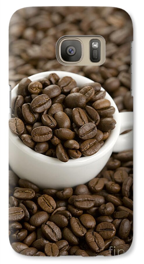 Coffee Galaxy S7 Case featuring the photograph Coffe Beans And Coffee Cup by Lee Avison