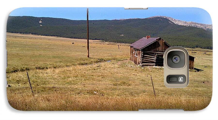 Landscpe Galaxy S7 Case featuring the photograph Deserted Cabin by Fortunate Findings Shirley Dickerson