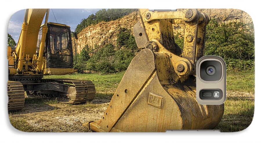 Excavator Galaxy S7 Case featuring the photograph Excavator at Big Rock Quarry - Emerald Park - Arkansas by Jason Politte