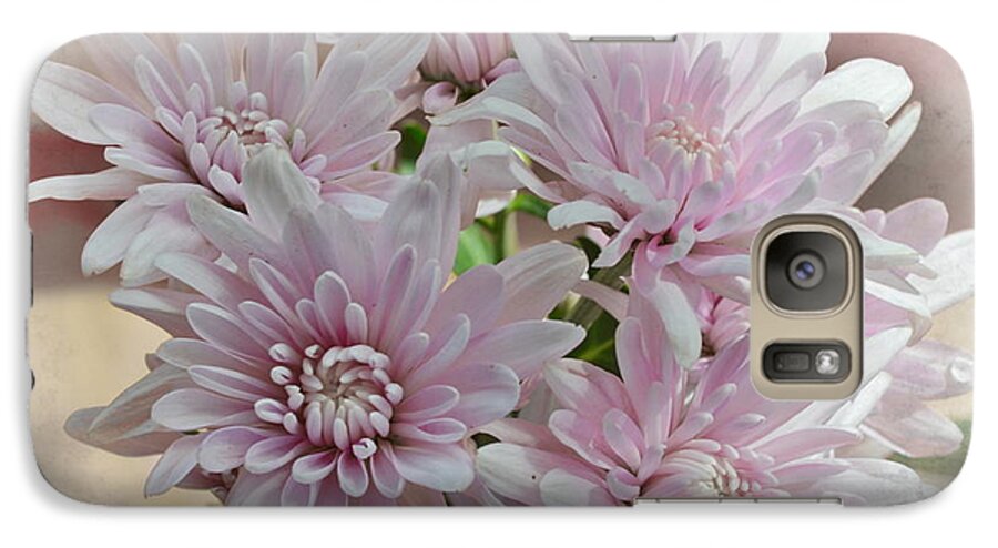 Michelle Meenawong Galaxy S7 Case featuring the photograph Floral Dream by Michelle Meenawong