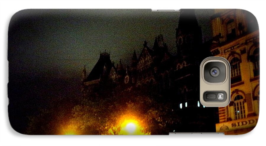 Wallpaper Buy Art Print Phone Case T-shirt Beautiful Duvet Case Pillow Tote Bags Shower Curtain Greeting Cards Mobile Phone Apple Android Salman Ravish Khan Mumbai Bombay Churchgate Night Galaxy S7 Case featuring the photograph Gothic Skyline by Salman Ravish