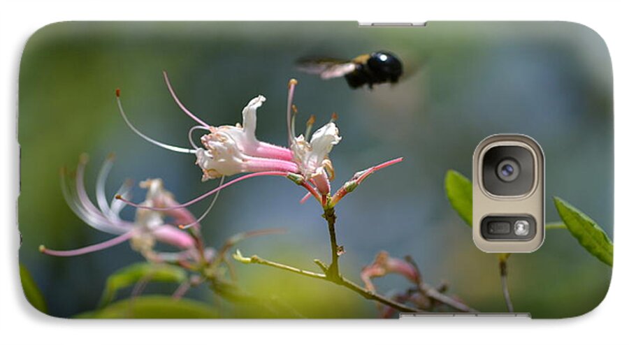 Bee Galaxy S7 Case featuring the photograph In Flight by Tara Potts