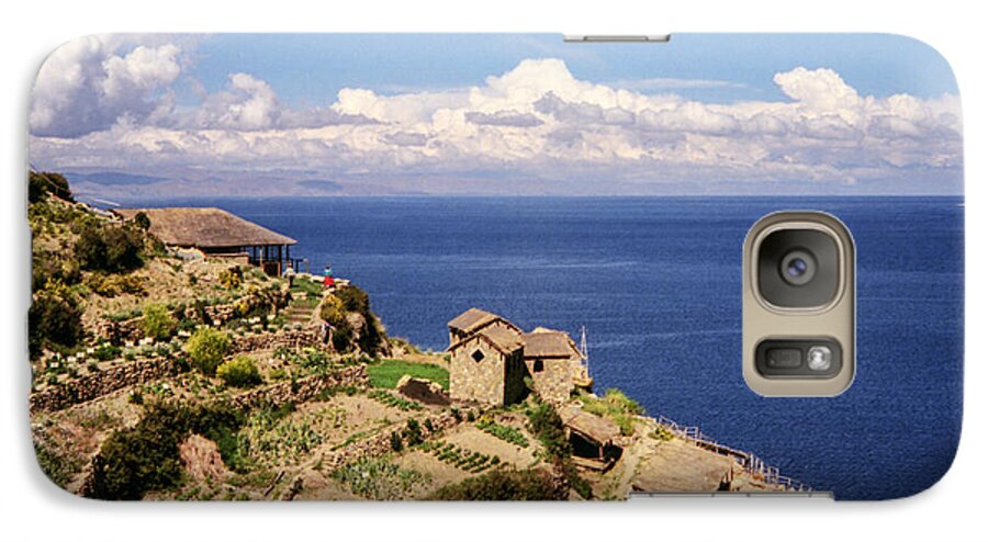Lake Titicaca Galaxy S7 Case featuring the photograph Isla del Sol by Suzanne Luft