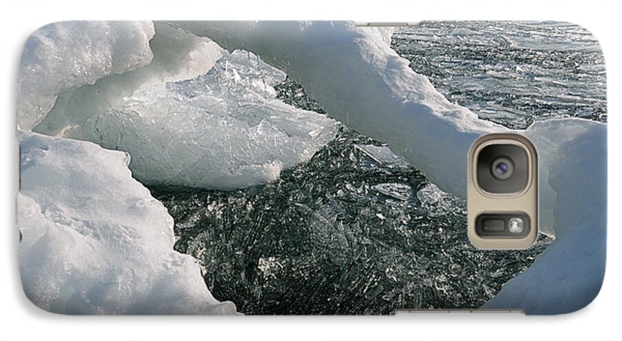 Lake Superior  Ice Shards  Ice Arch Galaxy S7 Case featuring the photograph Lake Superior Ice Arch by Sandra Updyke