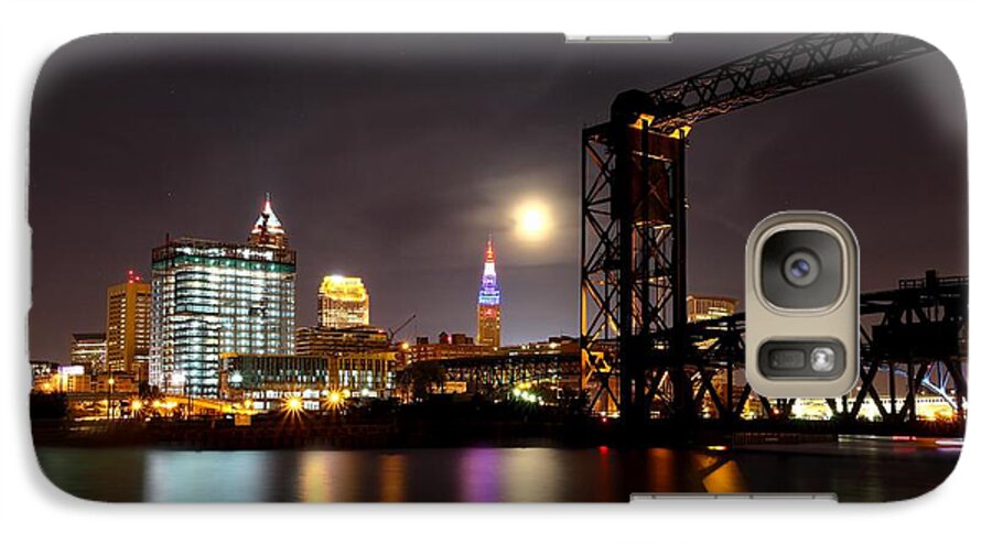 Cityscape Galaxy S7 Case featuring the photograph Moon over Cleveland by Daniel Behm