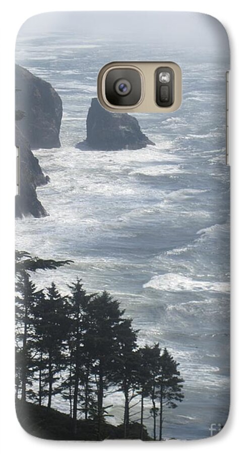 Oregon Galaxy S7 Case featuring the photograph Ocean Drop by Fiona Kennard