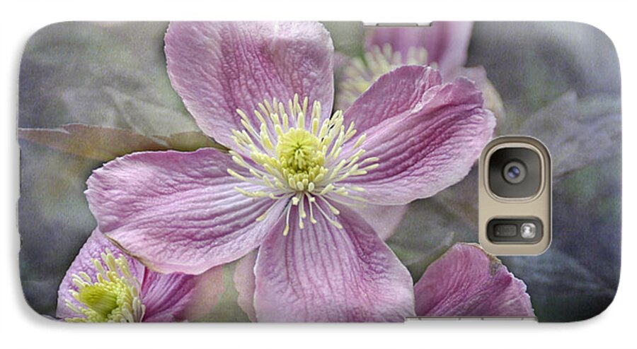 Flower Galaxy S7 Case featuring the photograph Pretty in Pink by Geraldine Alexander