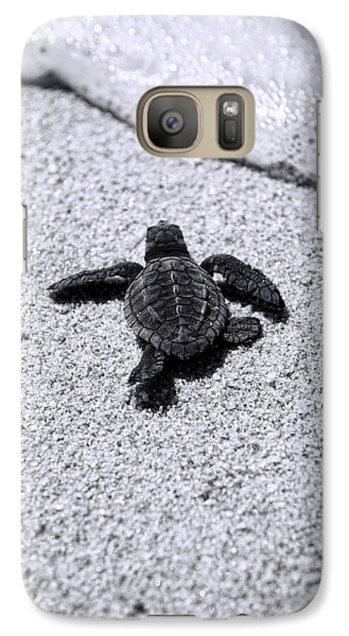 #faatoppicks Galaxy S7 Case featuring the photograph Sea Turtle by Sebastian Musial