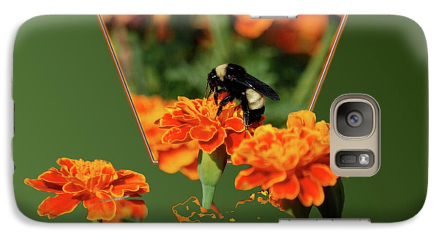 Bee Galaxy S7 Case featuring the photograph Sharing the Nectar of Life by Thomas Woolworth