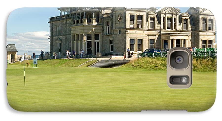  St. Andrews Galaxy S7 Case featuring the photograph St Andrews Final Green and Clubhouse by Jeremy Voisey