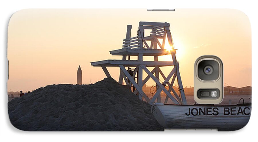 Sunset At Jones Beach Galaxy S7 Case featuring the photograph Sunset at Jones Beach by John Telfer