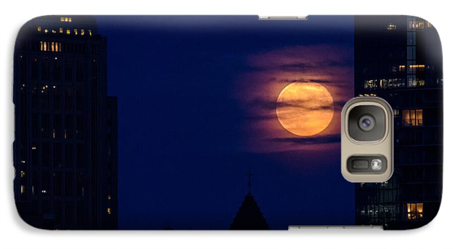 Boston Galaxy S7 Case featuring the photograph Super Moon Rises by Mike Ste Marie