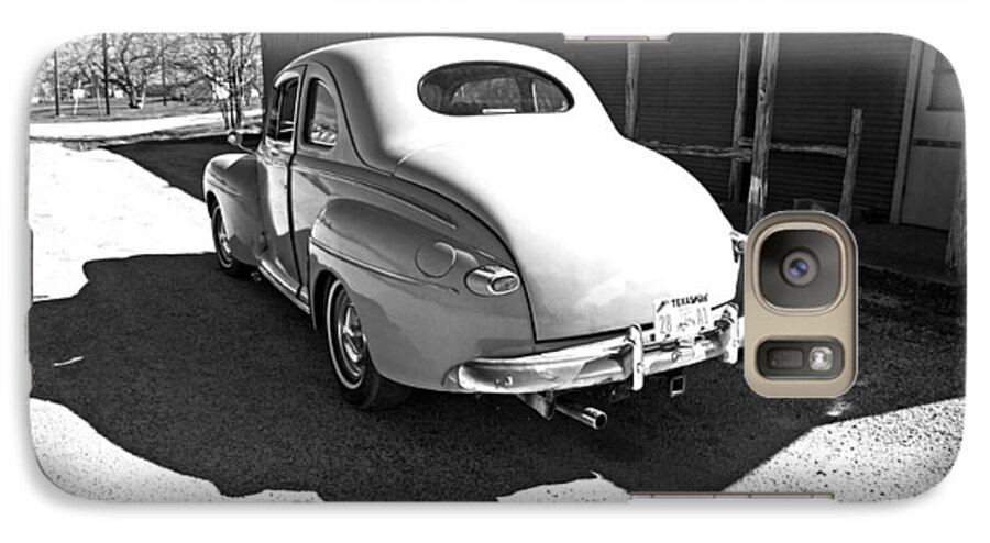 1946 Ford Galaxy S7 Case featuring the photograph Texas Roadside by Cheri Randolph