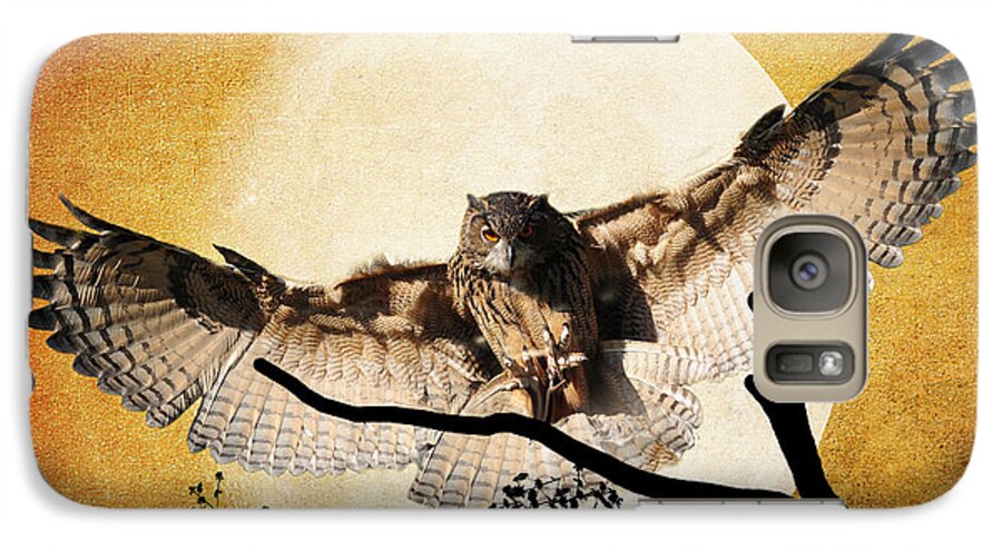Textures Galaxy S7 Case featuring the photograph The Eurasian Eagle Owl And The Moon by Kathy Baccari